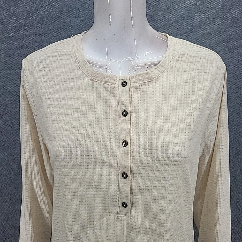G.H. Bass & Co. Women's Textured Henley Top X-Large Sz Tan Long Sleeves T-Shirt